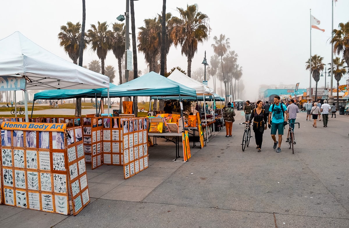 Checking Out Santa Monica And Venice Beach In Los Angeles 9 Stopover in Los Angeles, The United States | 48 and 24 Hour Itinerary | What to do in Los Angeles | Layover | Los Angeles | Stopover | One day in | Two days in | When to visit | Where to sleep | Where to eat | How to get around | What to do | Backpacking | Budget Travel | Solo Female Travel | Backpackers Wanderlust |