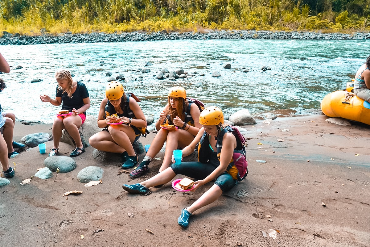 White Water Rafting The Rio Pacuare, Costa Rica | Backpack Costa Rica | Adventure Travel | Adrenaline junkie | Beautiful photography | Travel Costa Rica | ISV | Jungle Stay | Ultimate Costa Rica Adventure | What to do in Costa Rica | female traveler | solo backpacking | Backpackers Wanderlust |