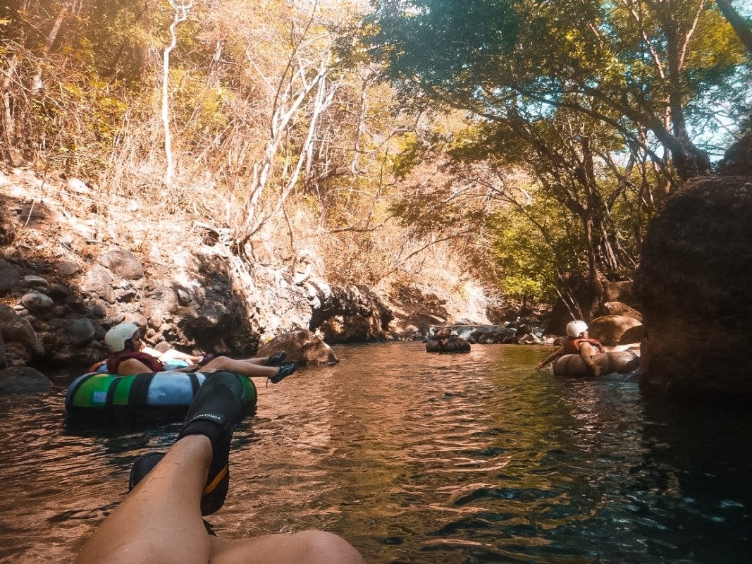 Costa Rica - A Travel Guide For Backpackers 10 Exploring Ricon De La Vieja In Costa Rica | Travel Central America | Guanacaste | Hike | Hiking | Volcano | Rainforest | Backpacking Costa Rica | Mud bath | What to do | Where to sleep | Horse riding | Tubing | Backpackers Wanderlust |