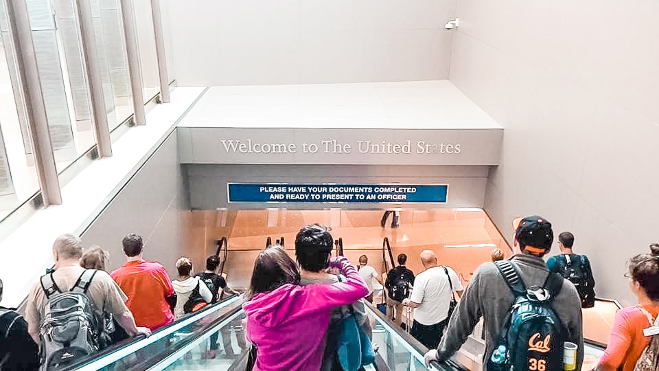 Stopover in Los Angeles - 24 & 48 hour Itinerary 1 Stopover in Los Angeles, The United States | 48 and 24 Hour Itinerary | What to do in Los Angeles | Layover | Los Angeles | Stopover | One day in | Two days in | When to visit | Where to sleep | Where to eat | How to get around | What to do | Backpacking | Budget Travel | Solo Female Travel | Backpackers Wanderlust |