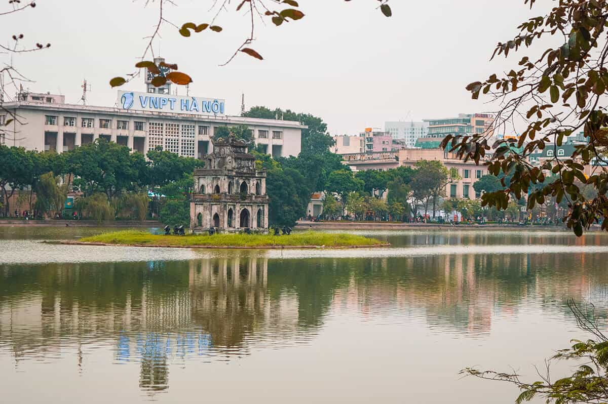 3 Days In Hanoi Itinerary For First Time Visitors 2025 10 hoan kiem lake in hanoi