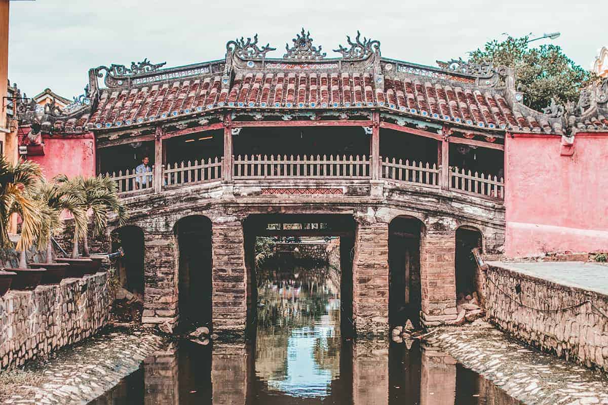 Backpacking Hoi An Itinerary: 3 Days In Hoi An Travel Tips 7 the japanese covered bridge in hoi an