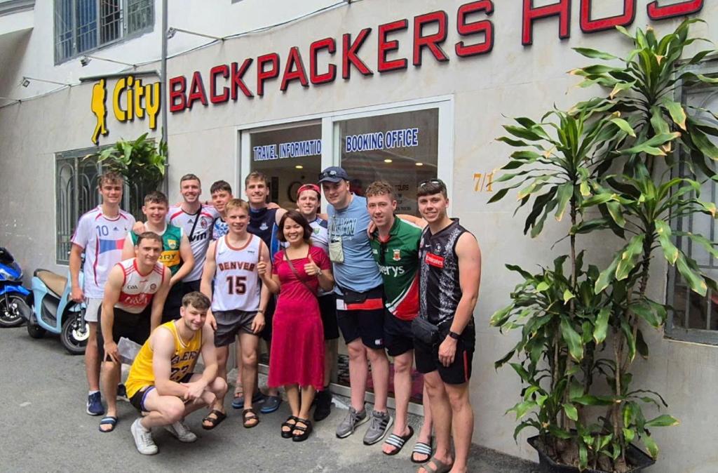 city backpackers