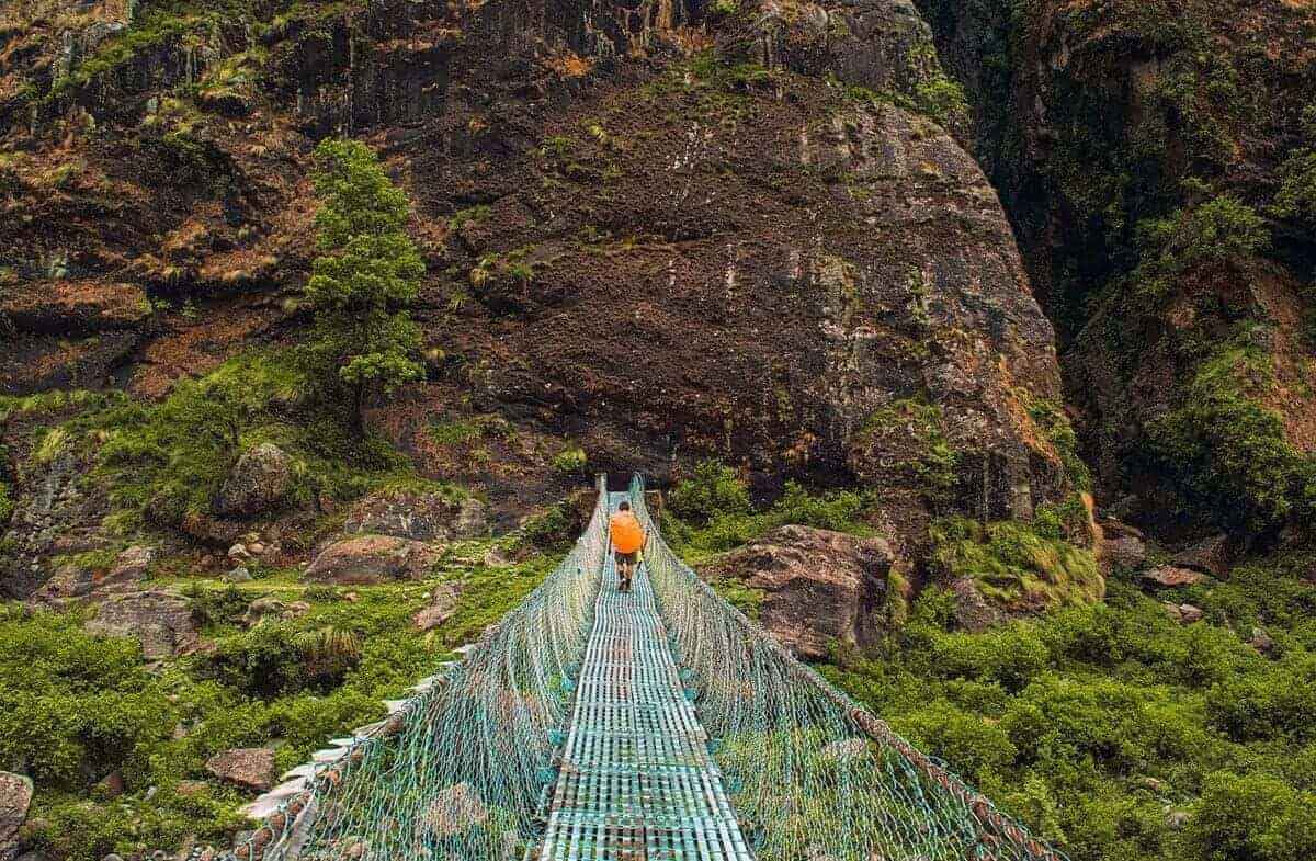Annapurna Circuit Itinerary: All You Need To Know About The Best Trek In Nepal 10 swing bridge annapurna circuit itinerary