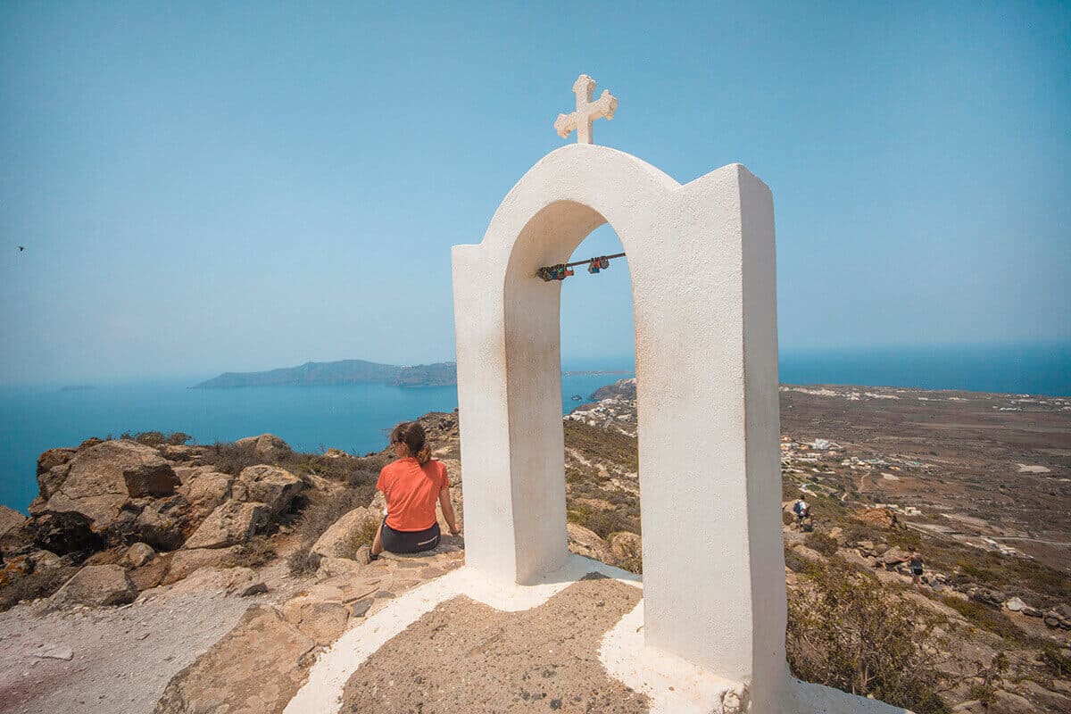 Backpacking Santorini On A Budget: All You Need To Know 18 views hiking fira to oia backpacking santorini on a budget