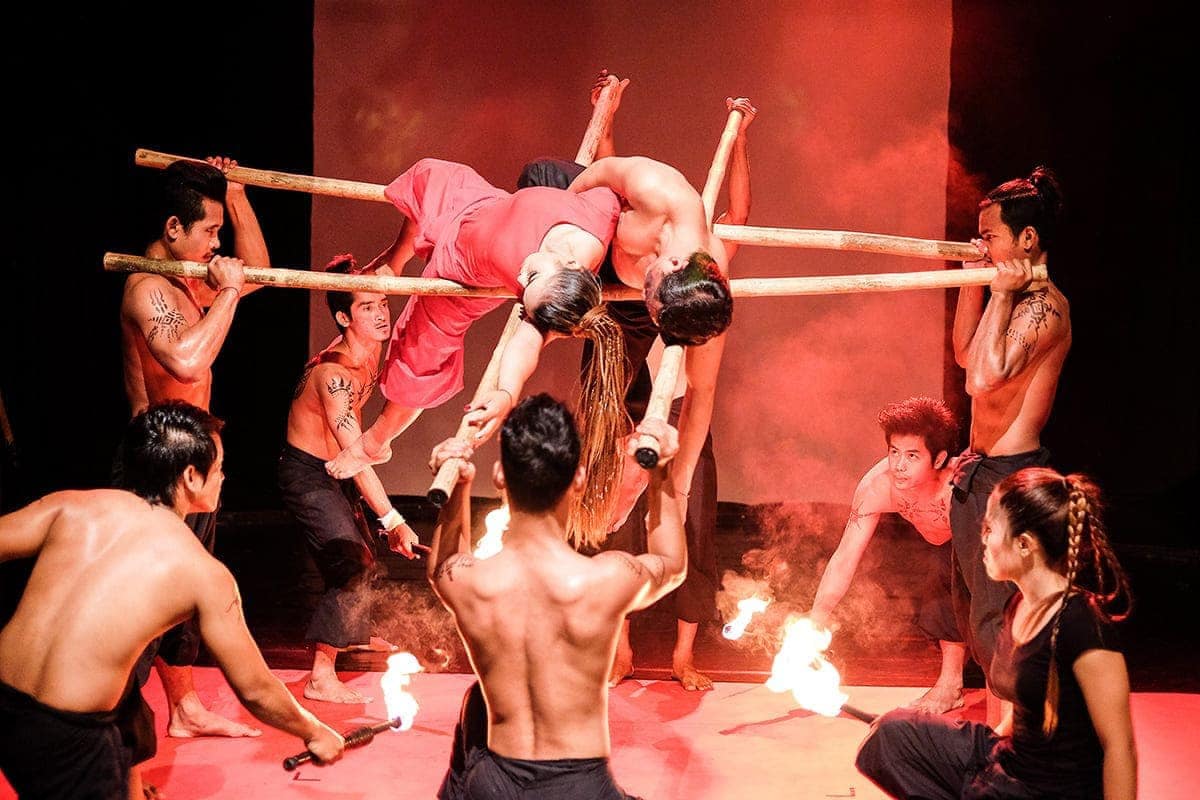 Backpacking Siem Reap On A Budget: Top Tips For Travelers 15 performance at phare circus in siem reap