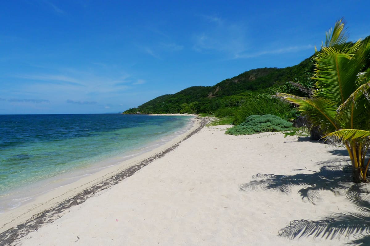 The 9 BEST Beaches In Roatan Worth Visiting 2025 11 the beautiful and isolated shores of camp bay, one of the best beaches in roatan