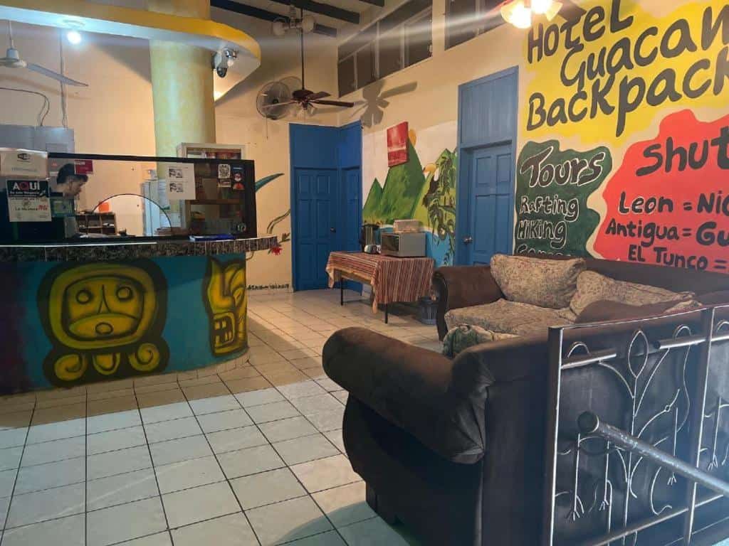Best Hostels In La Ceiba For Budget Backpackers 2025 19 the reception at hostal los guacamayos the best hostel in la ceiba if you are looking for a stay in the city center
