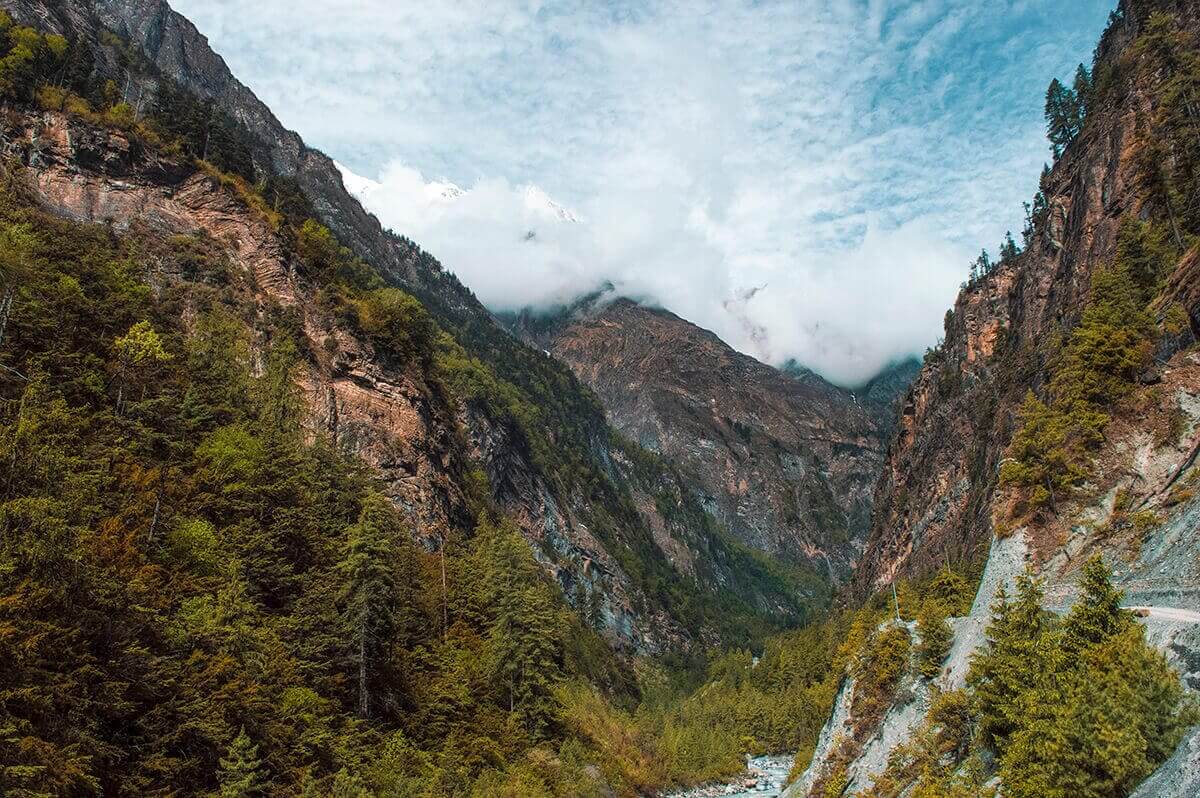 Day 5: Chame To Upper Pisang On The Annapurna Circuit 3 valley views chame to upper pisang annapurna circuit