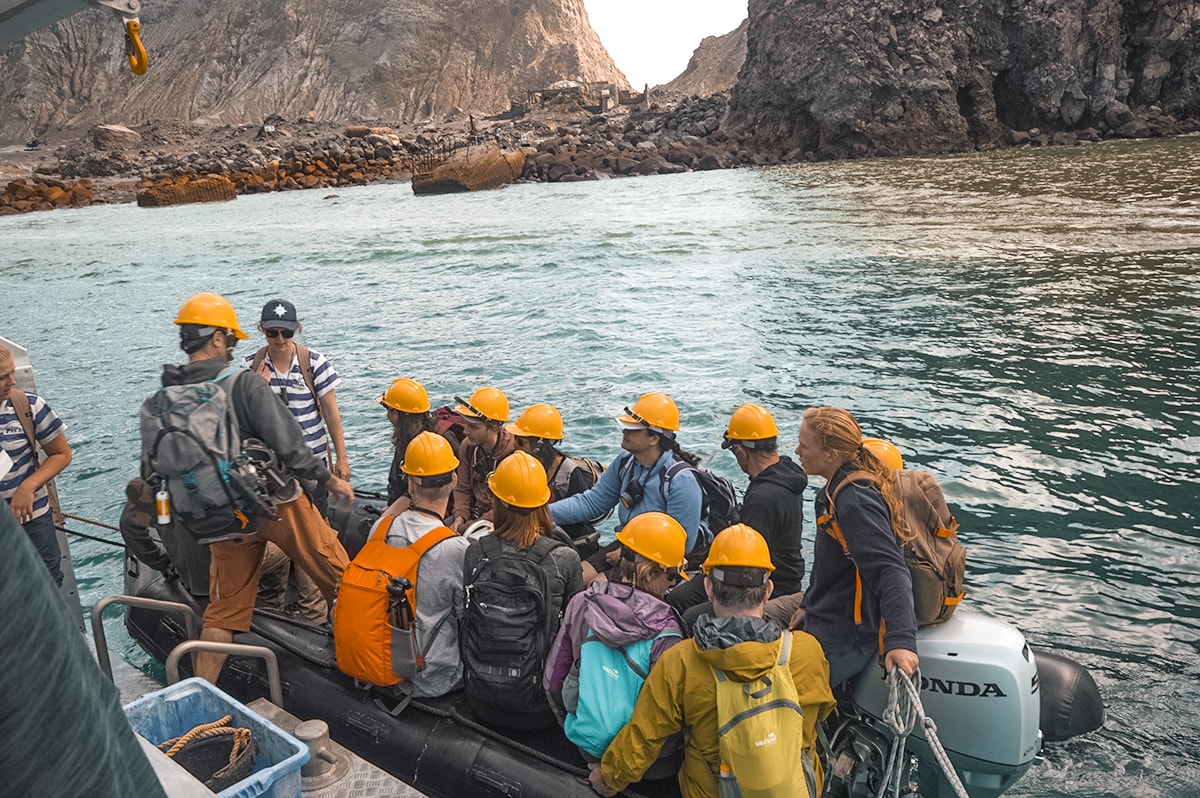 Day Tour To White Island, New Zealand's Most Active Volcano 9 Explore White Island, New Zealand | New Zealand's Most Active Volcano | Whakatane | North Island | Backpack New Zealand | Travel | Backpacking | Surlphur | Geothermal | Amazing landscapes | Photography | Backpackers Wanderlust |