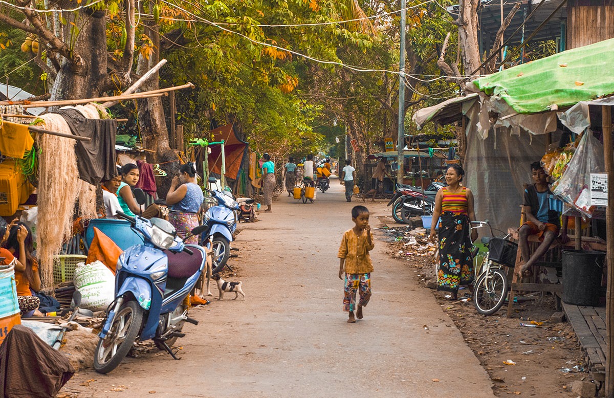 Top 8 Things To Do In Yangon, Myanmar 7 Exploring Dala Township, Yangon, Myanmar | Travel blog Yangon, Myanmar | What to do in Yangon | Dala Township | My time in Yangon Dala | 48 hours in Yangon | Dala Village | Tuktuk tour | Best photos of Yangon | Solo Female Travel | Backpackers Wanderlust |