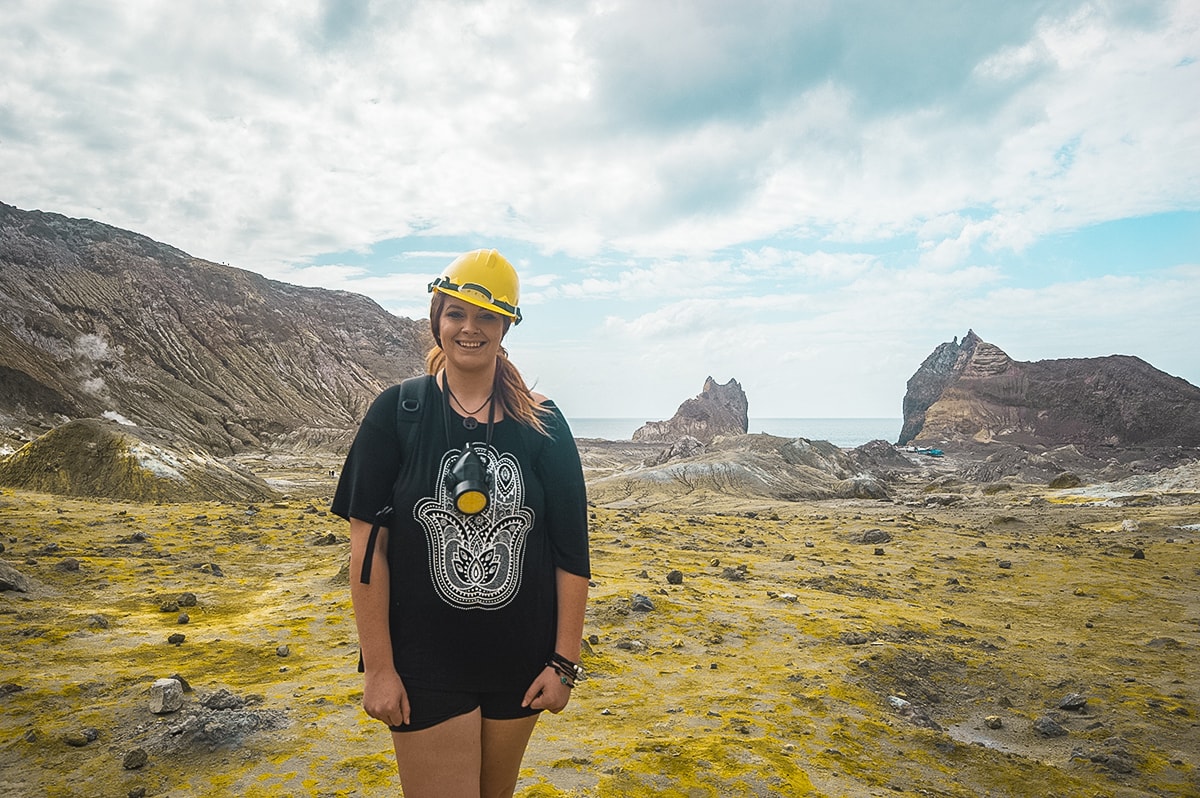 11 Countries, 2 Continents & 50+ Cities- My 2017 Travel Year In Review 16 Explore White Island, New Zealand | New Zealand's Most Active Volcano | Whakatane | North Island | Backpack New Zealand | Travel | Backpacking | Surlphur | Geothermal | Amazing landscapes | Photography | Backpackers Wanderlust |