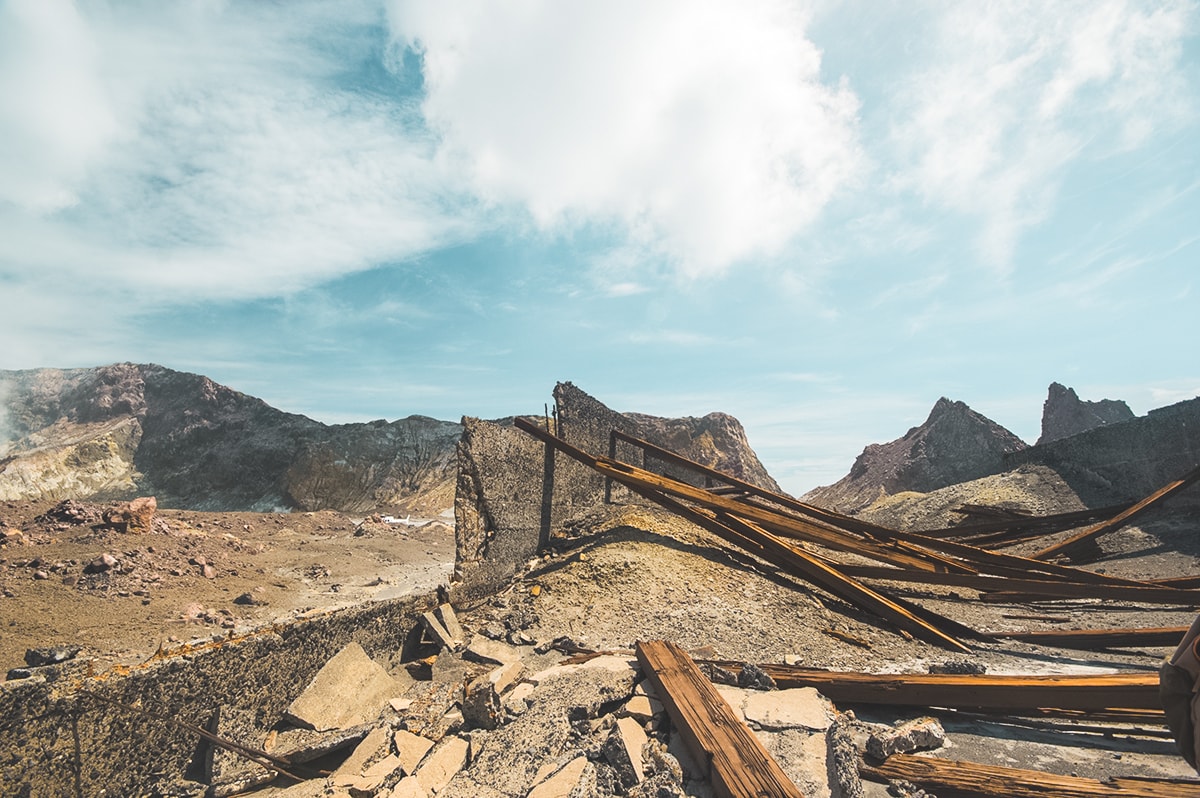 Day Tour To White Island, New Zealand's Most Active Volcano 2 Explore White Island, New Zealand | New Zealand's Most Active Volcano | Whakatane | North Island | Backpack New Zealand | Travel | Backpacking | Surlphur | Geothermal | Amazing landscapes | Photography | Backpackers Wanderlust |