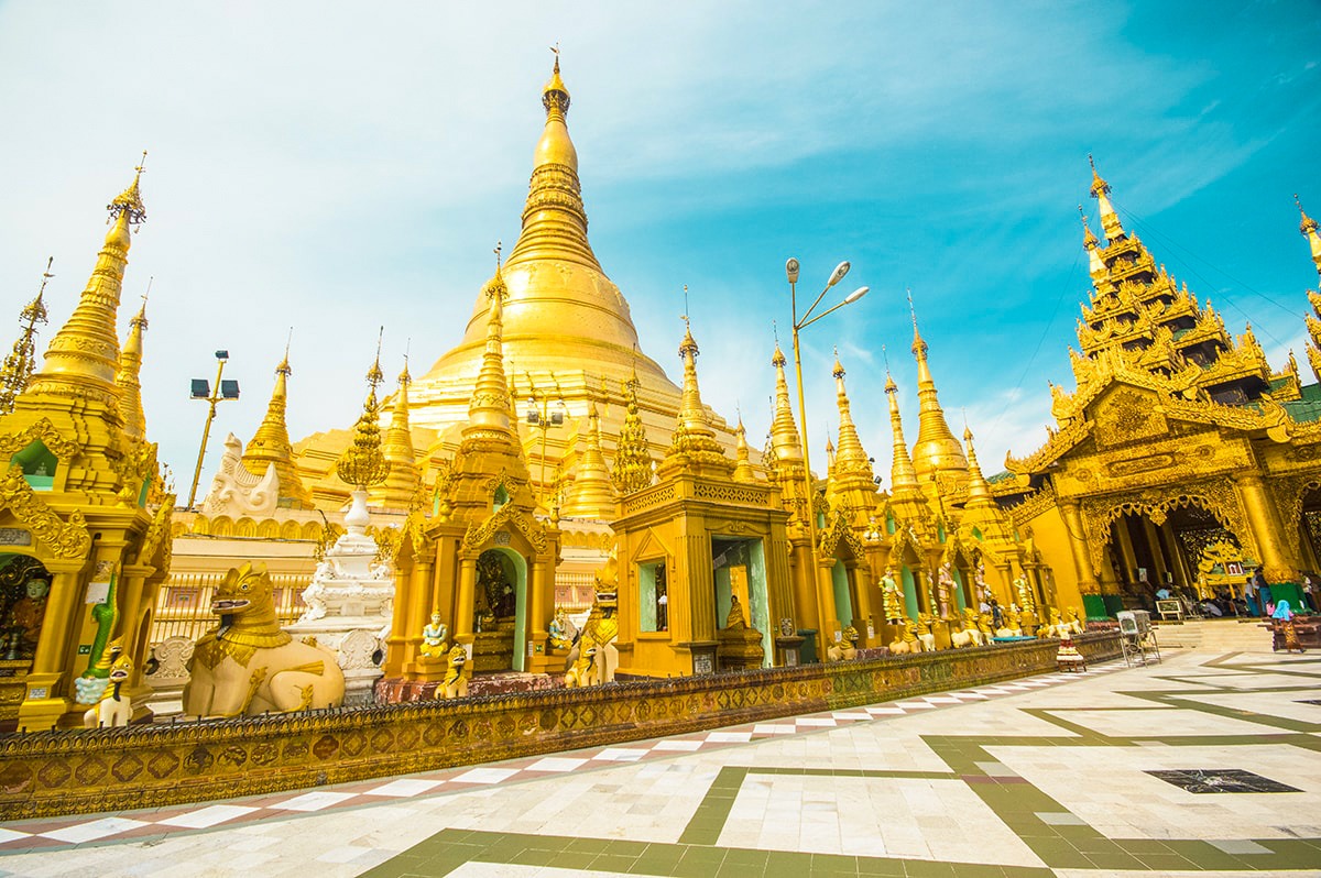 The Backpackers Travel Guide to Yangon, Myanmar 10 Top Eight Things To Do In Yangon, Myanmar | Travel blog Yangon, Myanmar | What to do in Yangon | Dala Township | My time in Yangon | Shwedagon Pagoda | Dala Village | Tuktuk tour | Best photos of Yangon | Solo Female Travel | Backpackers Wanderlust |