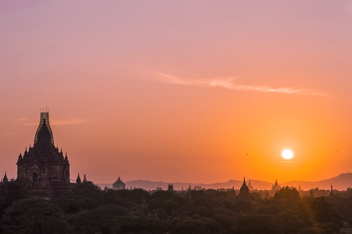 the sun setting in bagan