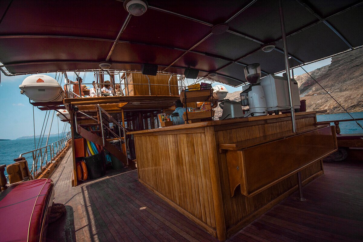 Volcano Tour In Santorini: What To Expect 3 sailboat volcano tour in santorini bar