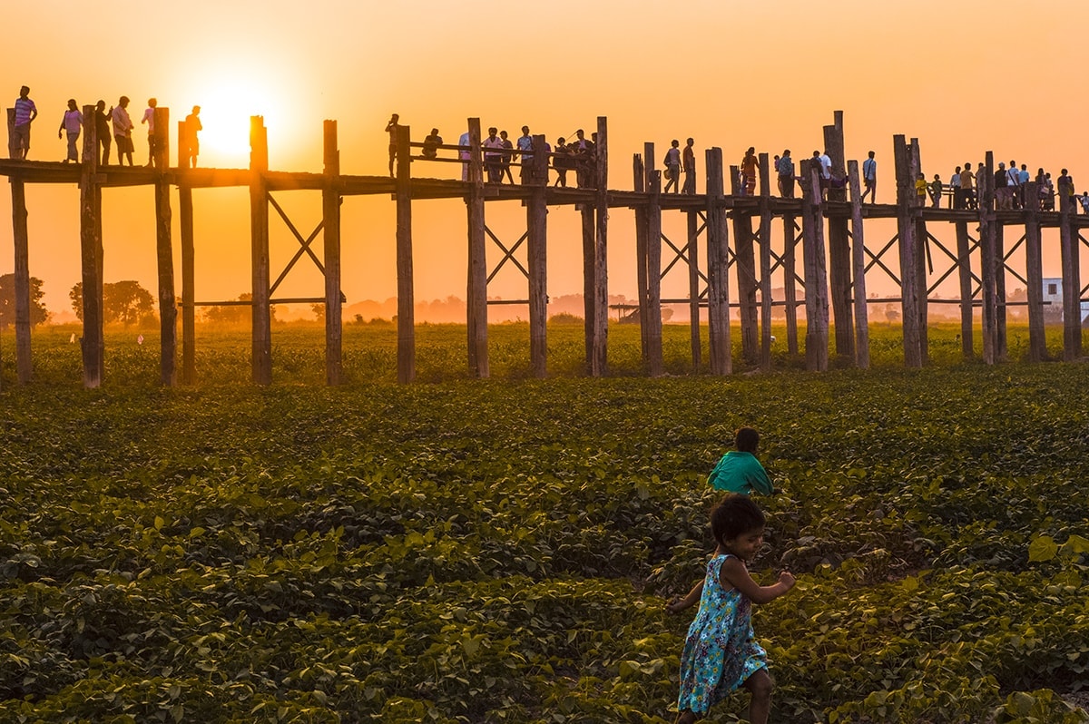 The Best Tour Of Mandalay, Myanmar 13 Day Tour Mandalay Myanmar Including Visiting U Bein Bridge, Inwa Town, A Monestary, A Beautiful Sunset And Many More | What to do in Mandalay | Best things to do in Mandalay | Mandalay photography | Travel blog Mandalay | Backpackers Wanderlust |