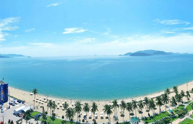 beaches traveling from hoi an to nha trang