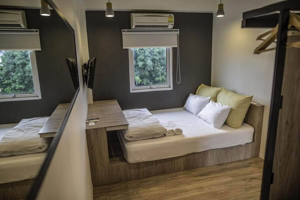 17 BEST Hostels On Khao San Road For Travelers! (2025) 17 jam hostel cheap private room