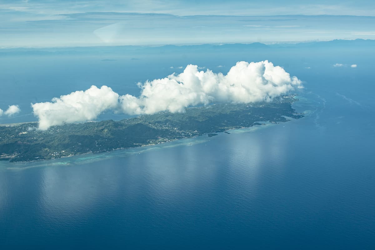 La Ceiba To Roatan In Honduras: How To Take The Ferry, Prices & More 2 the view flying from la ceiba to roatan