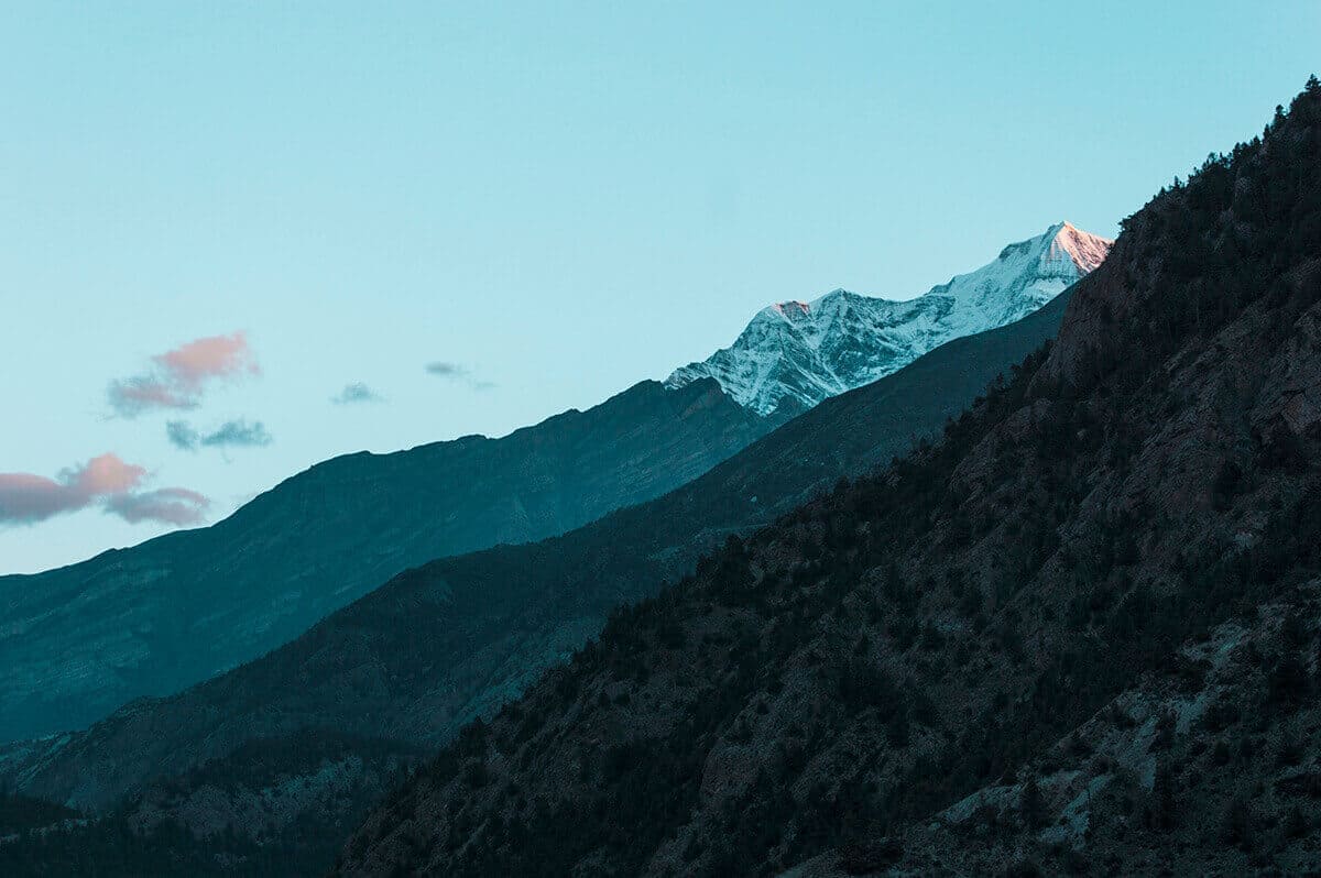 Day 6: Upper Pisang To Ngawal On The Annapurna Circuit 4 early morning peak upper pisang to ngawal on the annapurna circuit nepal