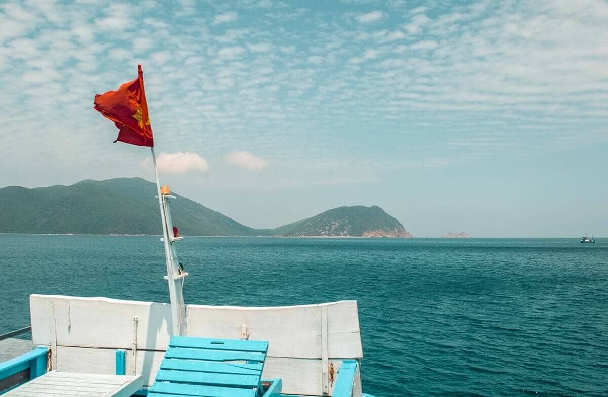 My Vietnam Trip Cost: How Cheap Is Vietnam and My $25 Daily Budget (2025) 25 view from boat on a snorkeling tour in nha trang
