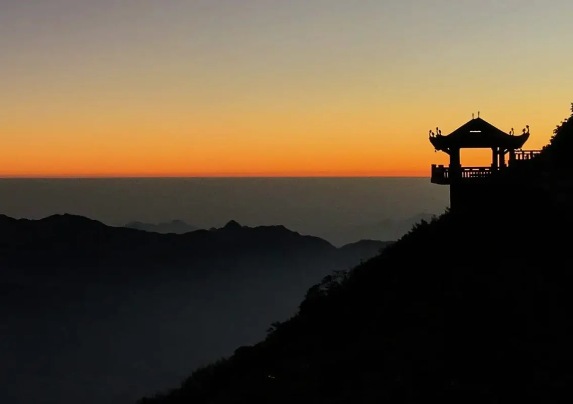 3 Days In Sapa Itinerary: The ULTIMATE Guide (2025) 7 mount fansipan in sapa at sunrise