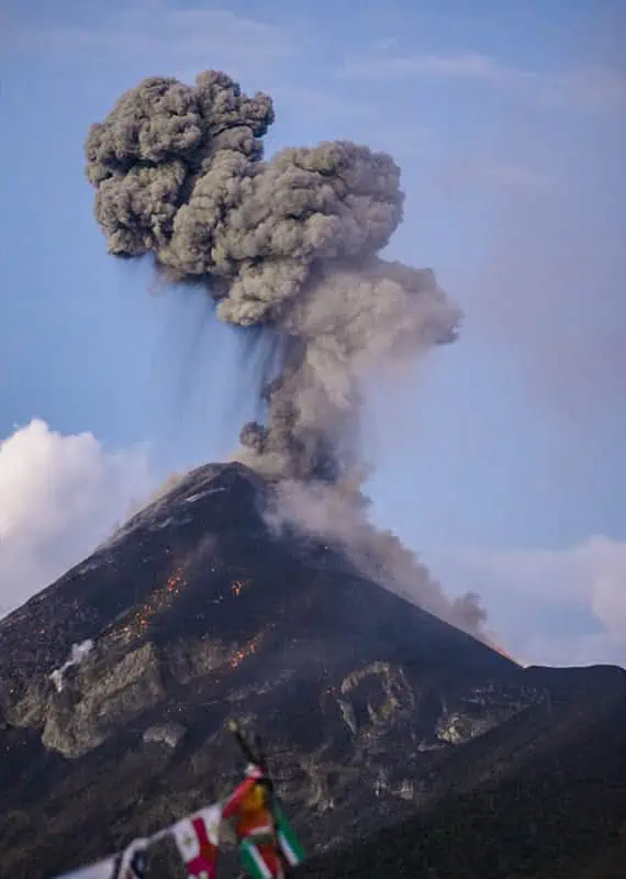 Acatenango Volcano Hike Difficulty: BEST GUIDE (2025) 14 early morning eruptions where the sky is dark enough to still see the lava making for the perfect photo