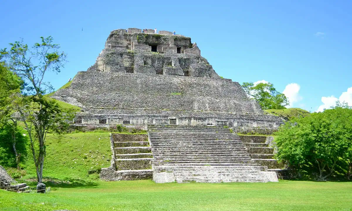41 Best Things To Do In Ambergris Caye For The Ultimate Holiday 25 The imposing structure of the Xunantunich Mayan Ruins, a historical site near Ambergris Caye that offers a glimpse into the rich cultural heritage and history of Belize.