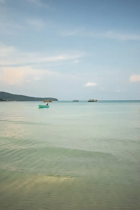 Koh Rong Or Koh Rong Samloem: Which Is BEST (2025) 26 golden hour at the beach in saracen bay