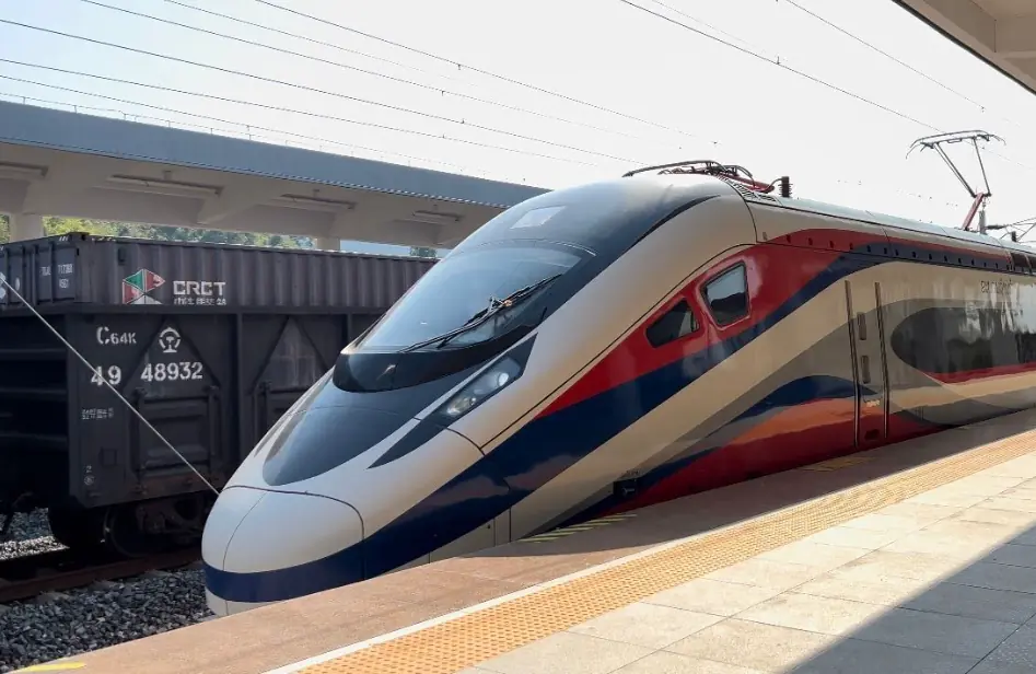 Luang Prabang To Vang Vieng: Train, Bus Or Shuttle? 5 the luang prabang to vang vieng train outside the station